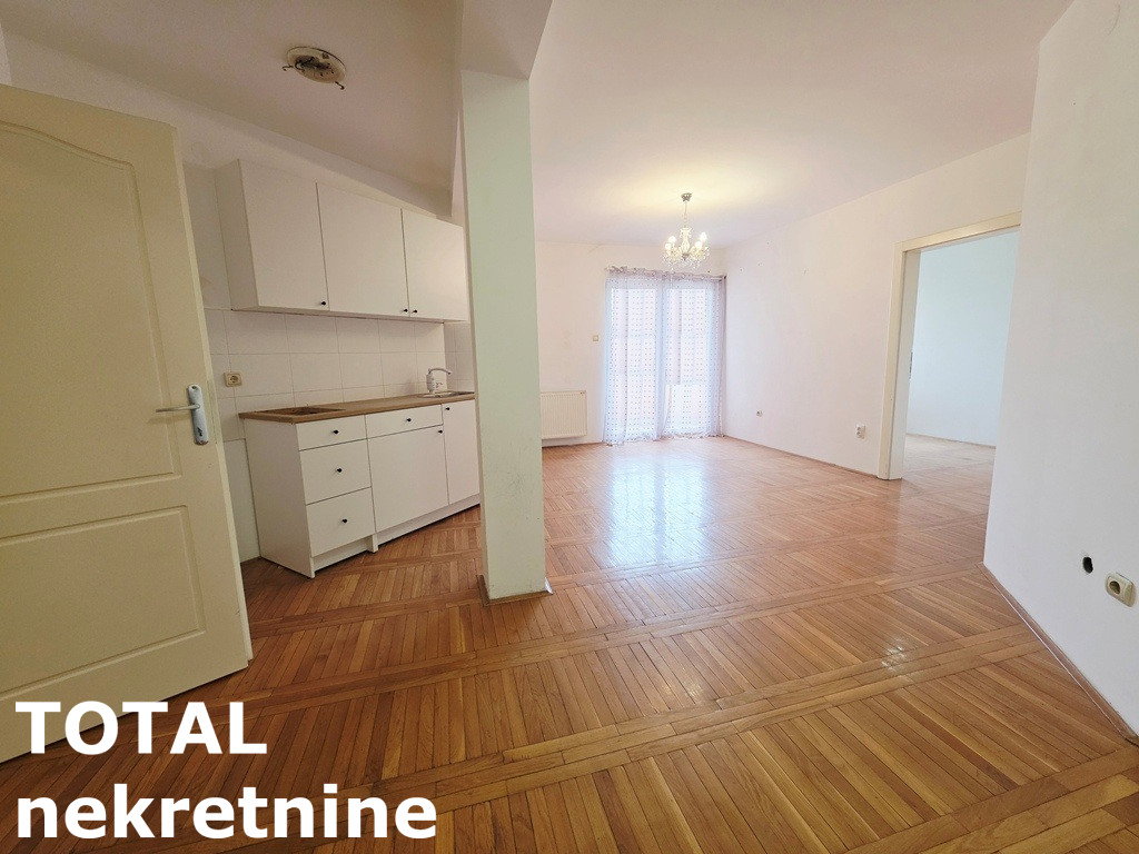 Stan Prodaja Novi Sad  70 m2
