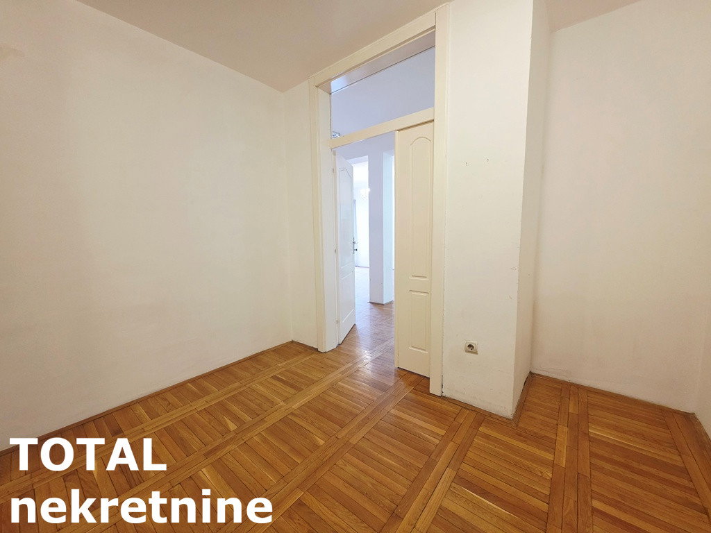Trosoban stan na prodaju, Grbavica, Novi Sad, 70m², 175.000 €