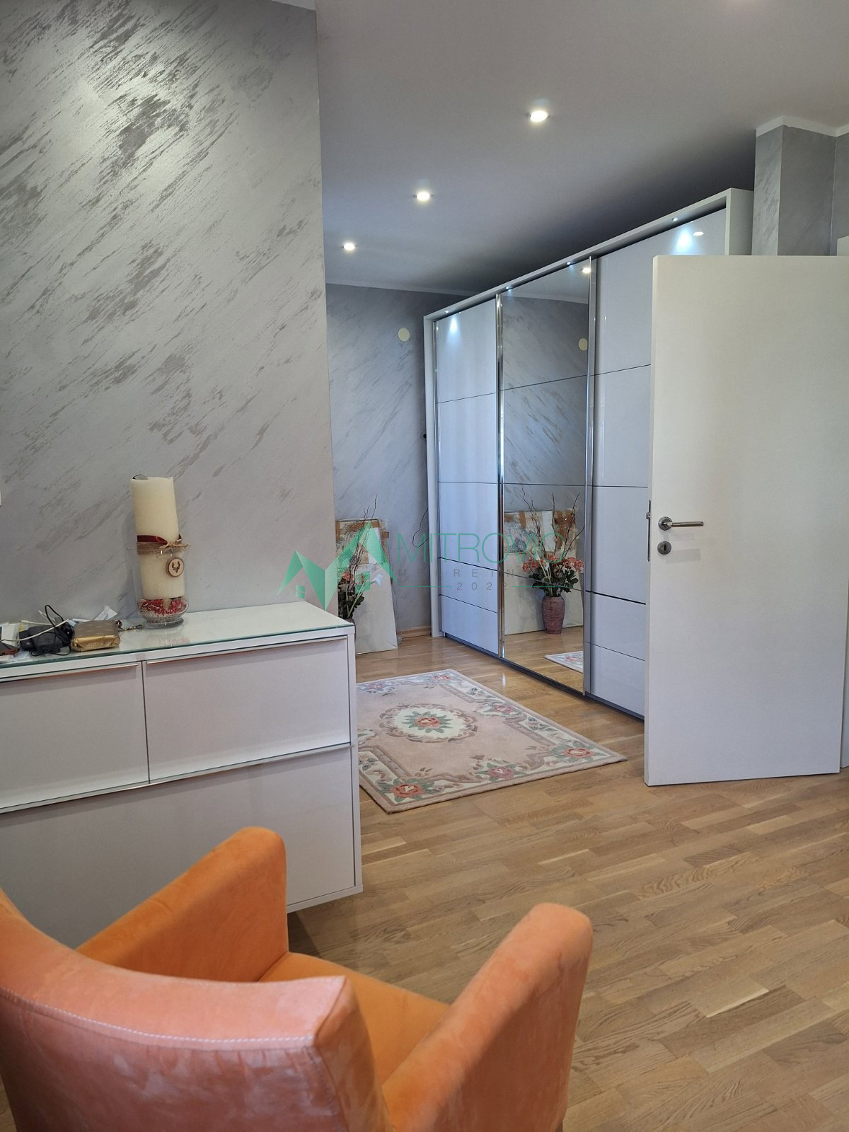 stanovi-3-re-kamenjar-1004330-8gdbl Trosoban stan na prodaju, Kamenjar, Novi Sad, 74m², 190.000 €
