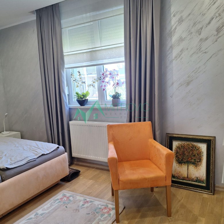 Trosoban stan na prodaju, Kamenjar, Novi Sad, 74m², 190.000 €