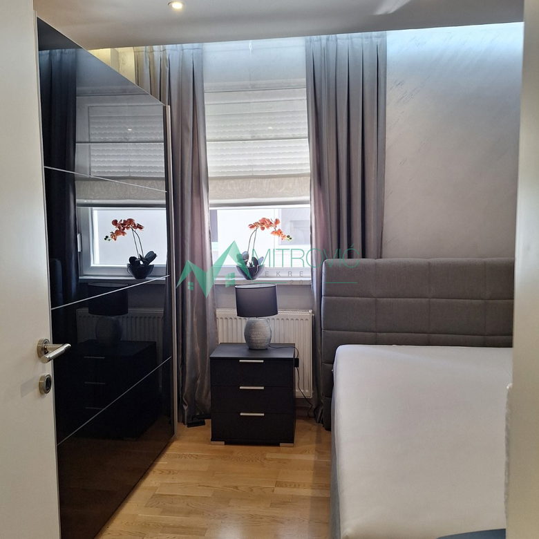 Trosoban stan na prodaju, Kamenjar, Novi Sad, 74m², 190.000 €