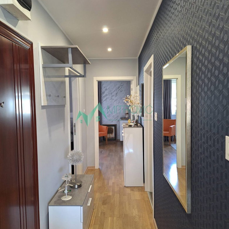 Trosoban stan na prodaju, Kamenjar, Novi Sad, 74m², 190.000 €