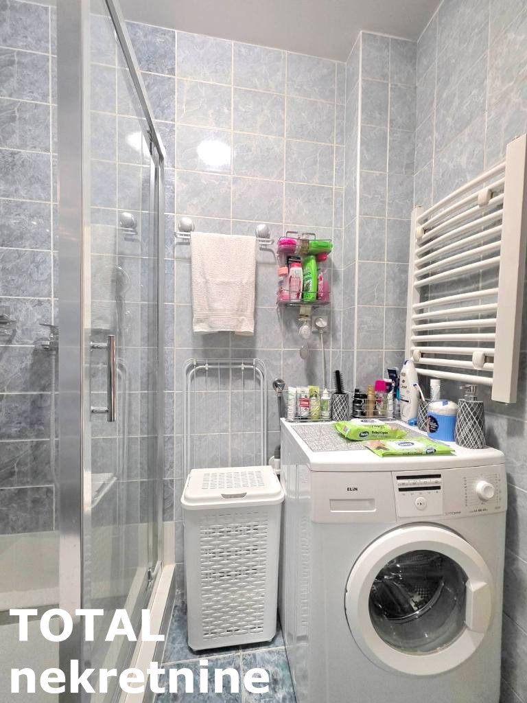 Trosoban stan na prodaju, Nova Detelinara, Novi Sad, 81m², 194.400 €