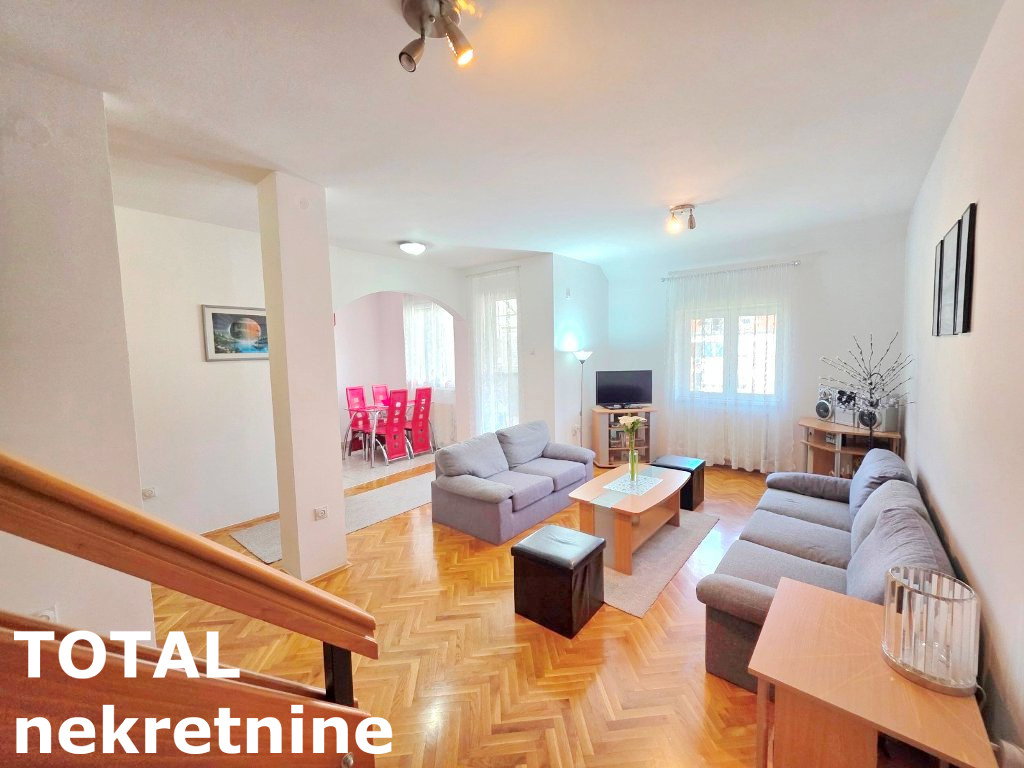 Trosoban stan na prodaju, Nova Detelinara, Novi Sad, 81m², 194.400 €