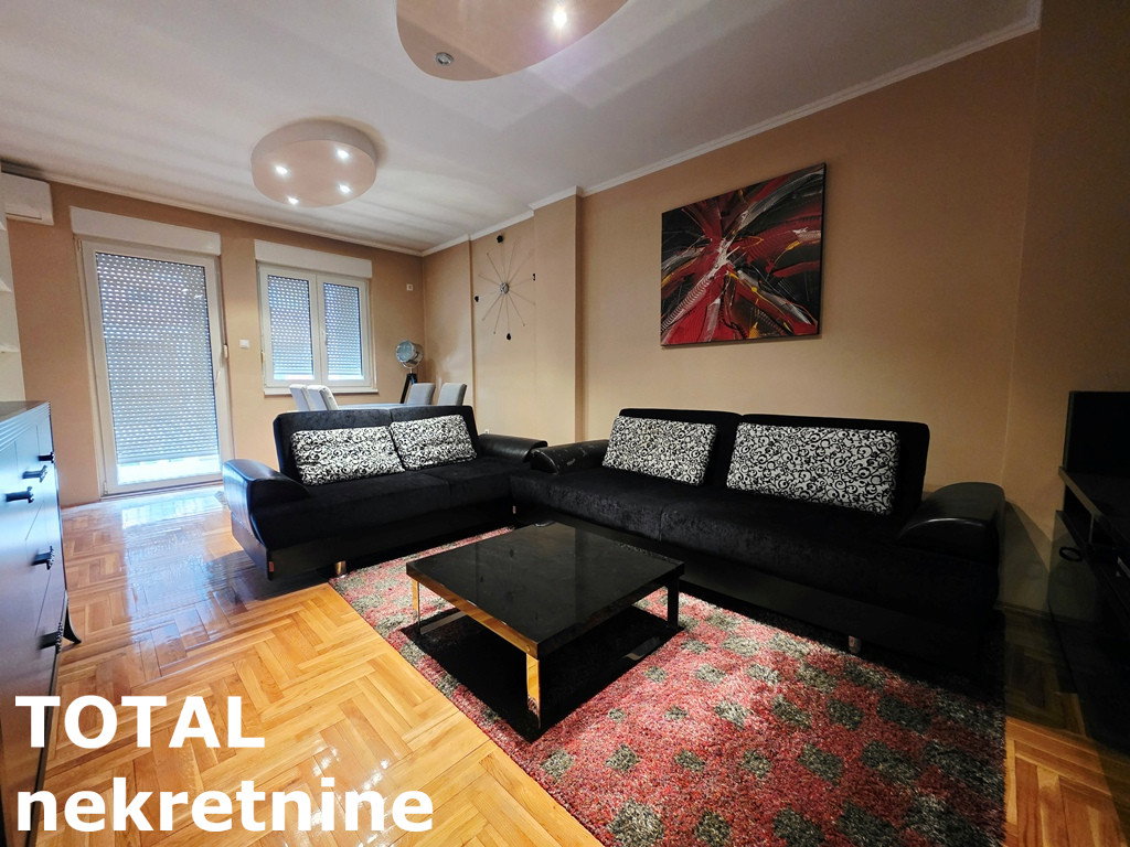 Trosoban stan na prodaju, Nova Detelinara, Novi Sad, 72m², 180.000 €