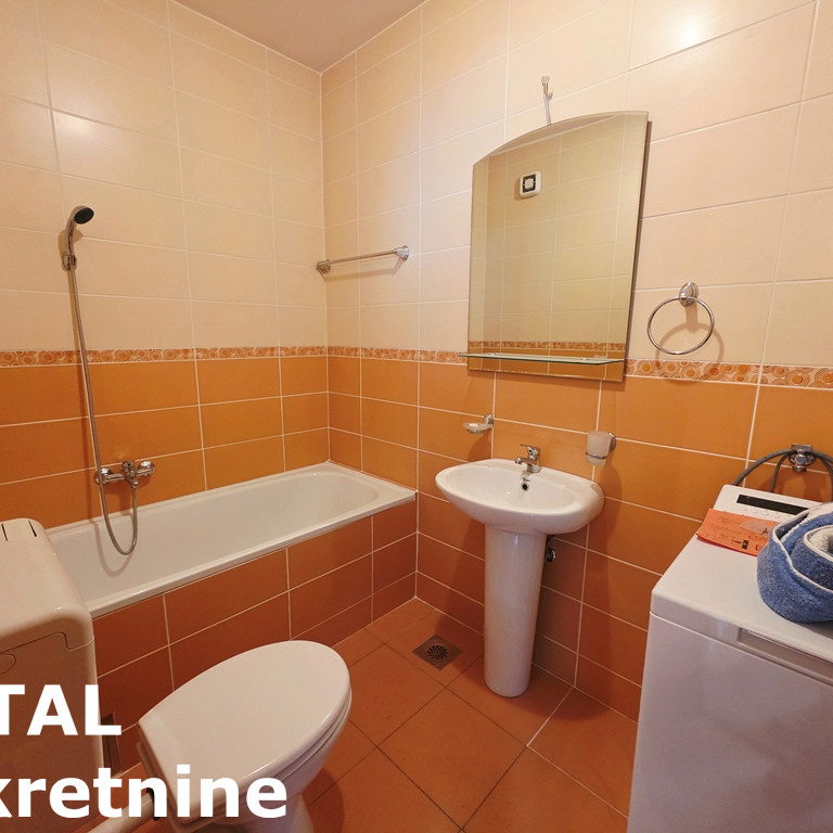 Trosoban stan na prodaju, Nova Detelinara, Novi Sad, 72m², 180.000 €