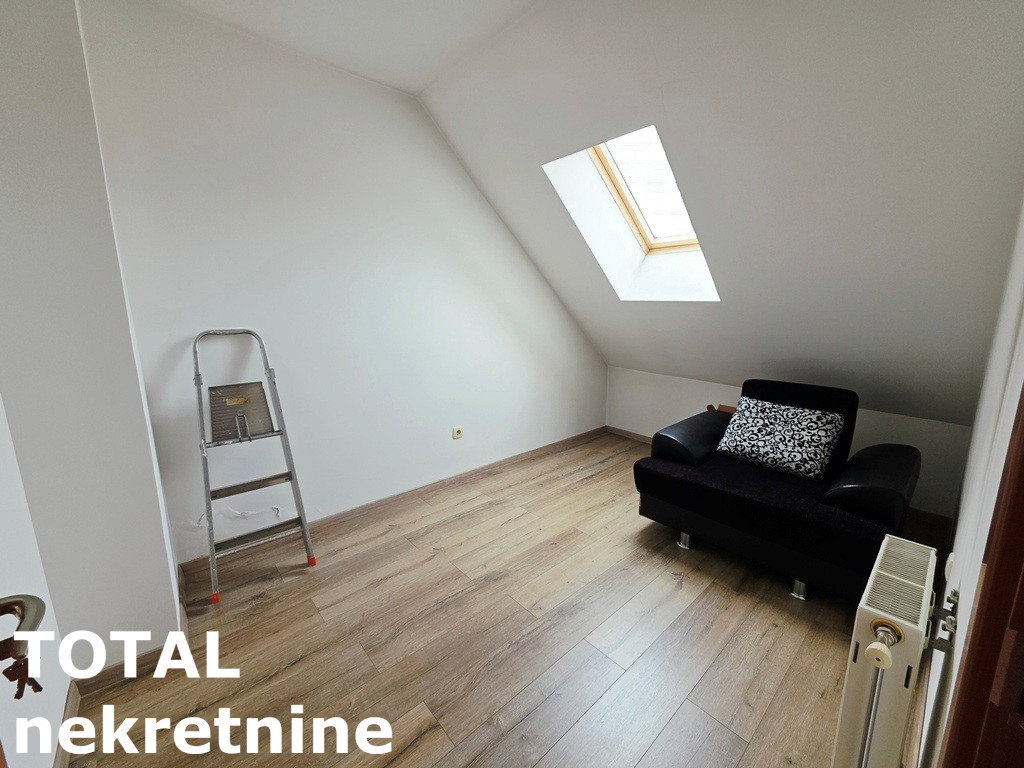 stanovi-3-re-nova-detelinara-1102898-ojwvi Trosoban stan na prodaju, Nova Detelinara, Novi Sad, 72m², 180.000 €