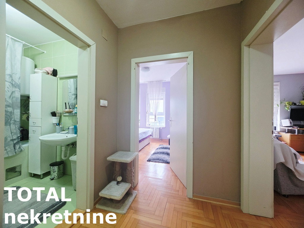 Trosoban stan na prodaju, Jugovićevo, Novi Sad, 98m², 3. sprat, 232.000 €
