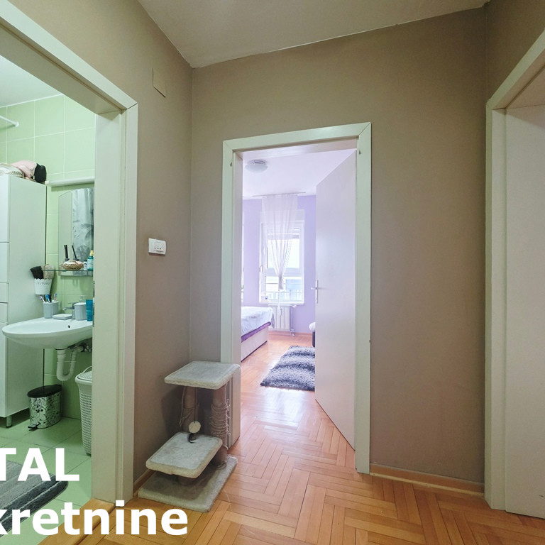 Trosoban stan na prodaju, Jugovićevo, Novi Sad, 98m², 3. sprat, 232.000 €