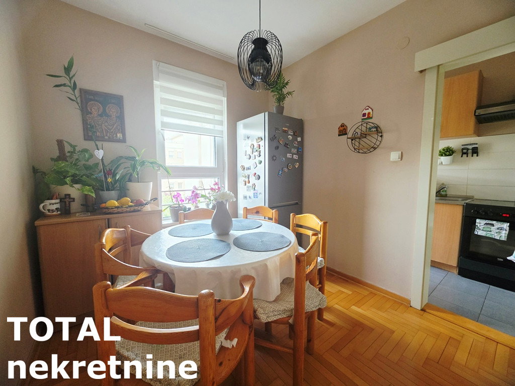 Trosoban stan na prodaju, Jugovićevo, Novi Sad, 98m², 3. sprat, 232.000 €