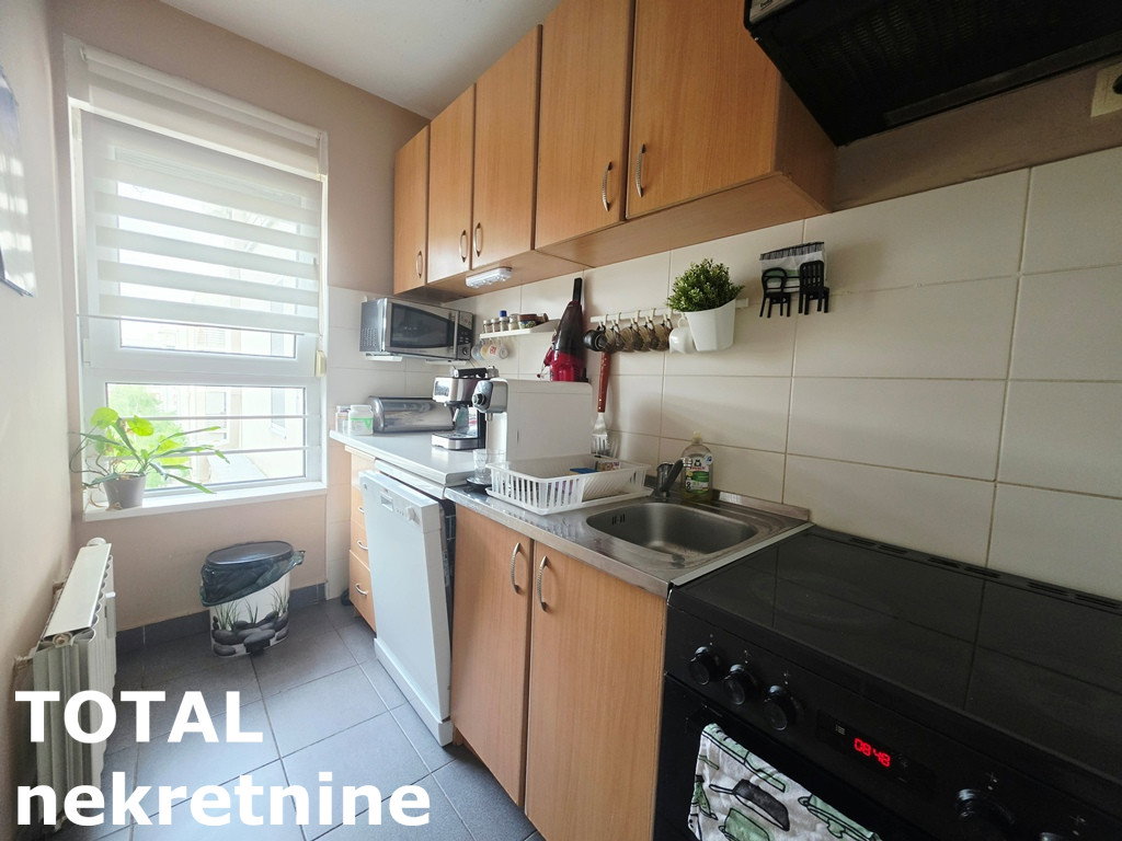 Trosoban stan na prodaju, Jugovićevo, Novi Sad, 98m², 3. sprat, 232.000 €