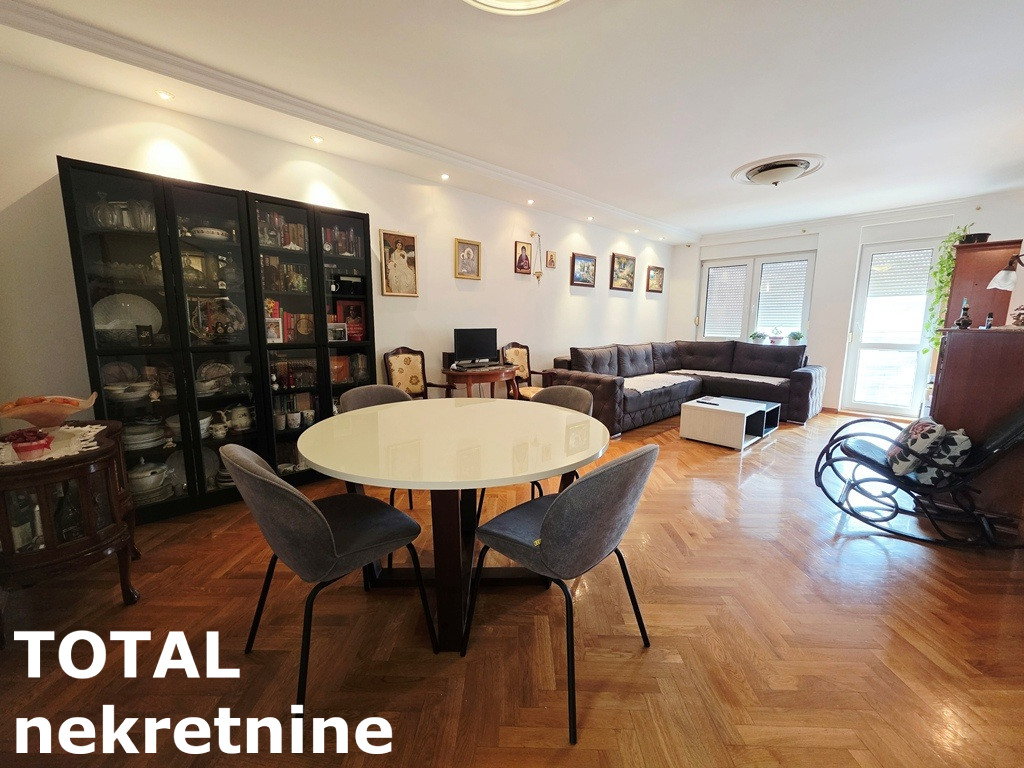 Stan Prodaja Novi Sad  70 m2