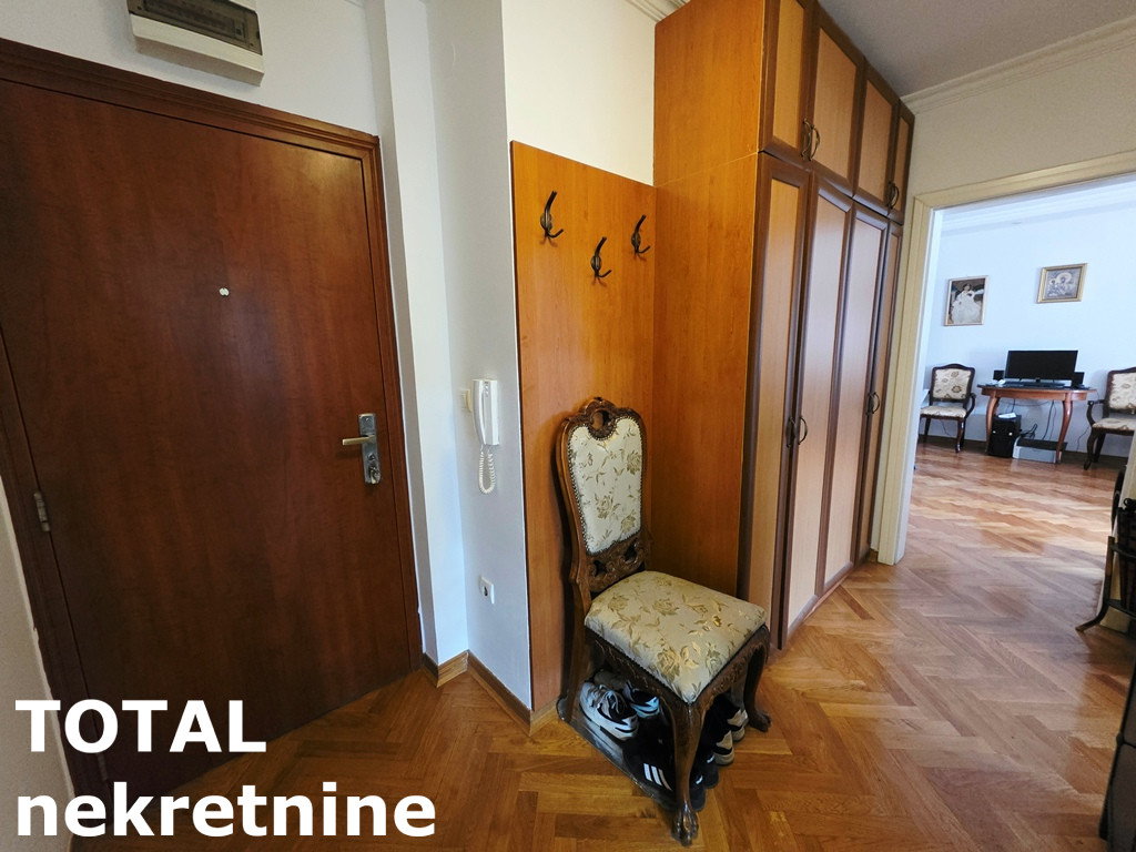 Trosoban stan na prodaju, Podbara, Novi Sad, 70m², 195.000 €