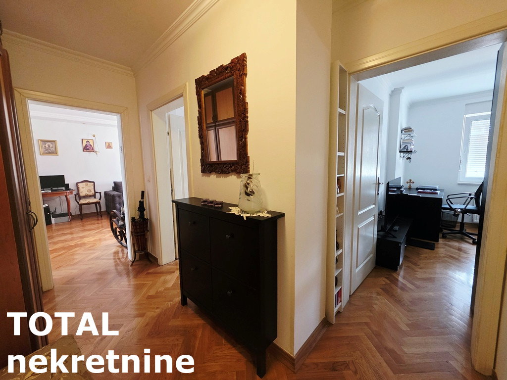 Trosoban stan na prodaju, Podbara, Novi Sad, 70m², 195.000 €