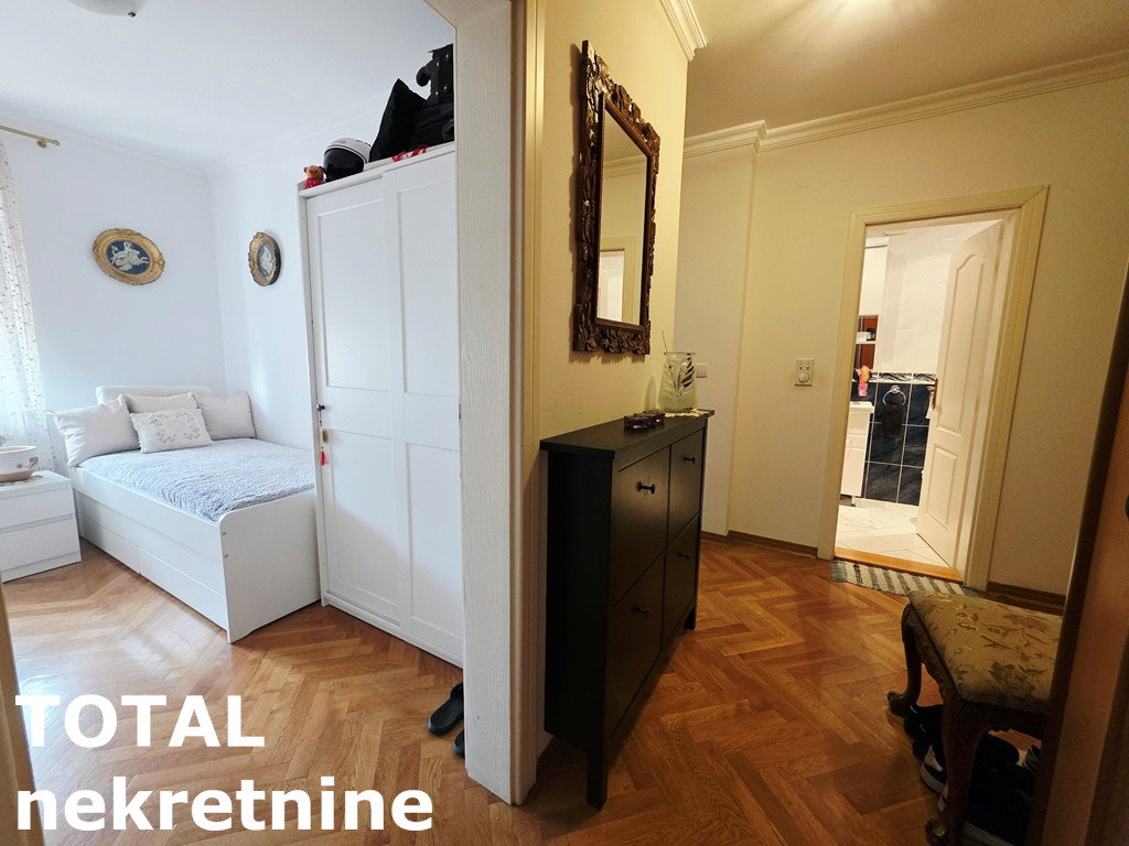 Trosoban stan na prodaju, Podbara, Novi Sad, 70m², 195.000 €