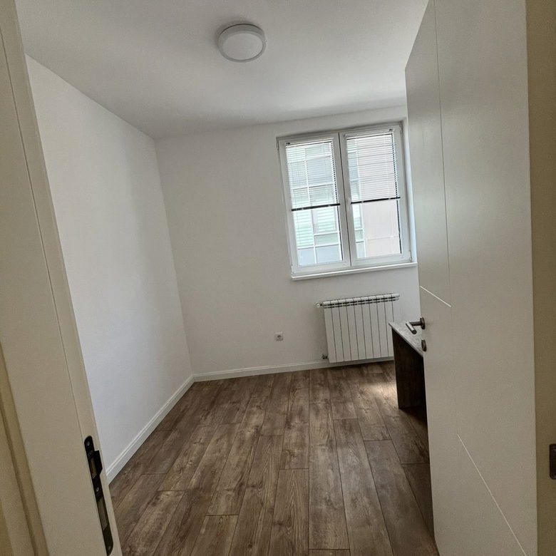 Trosoban stan na prodaju, Sajmište, Novi Sad, 57m², 188.100 €