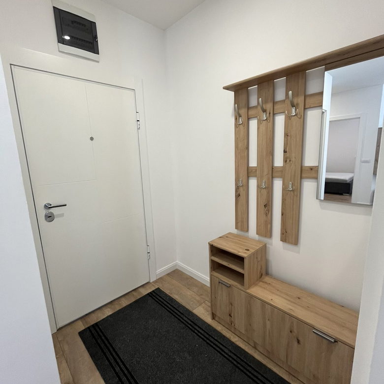 Trosoban stan na prodaju, Sajmište, Novi Sad, 57m², 188.100 €