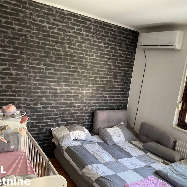 Trosoban stan na prodaju, Salajka, Novi Sad, 71m², 160.000 €