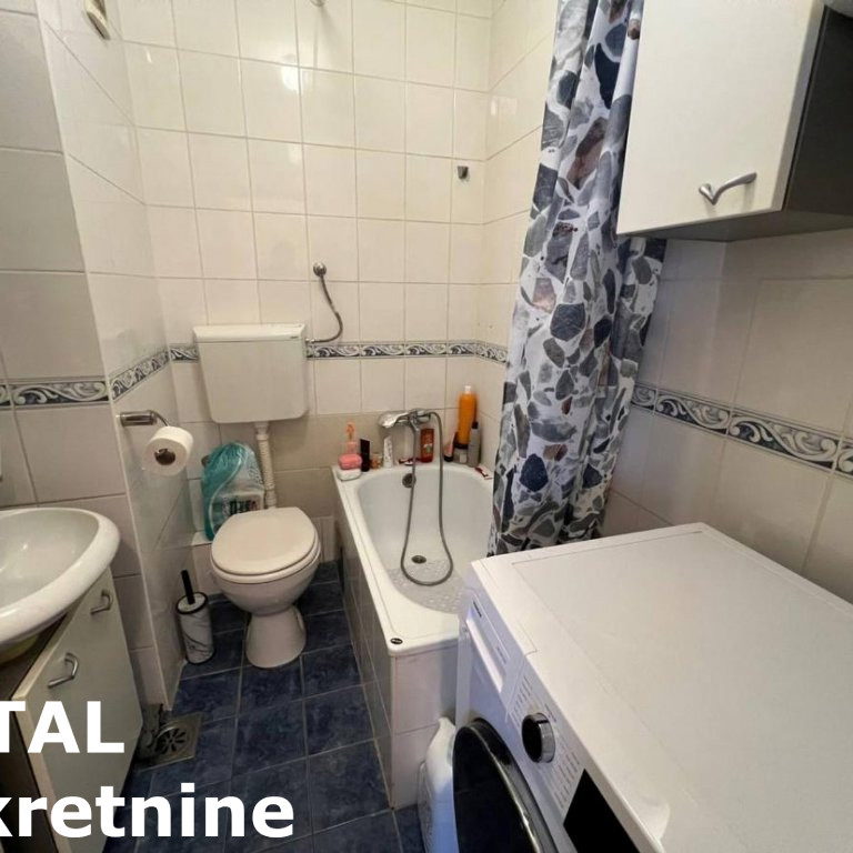 Trosoban stan na prodaju, Salajka, Novi Sad, 71m², 160.000 €