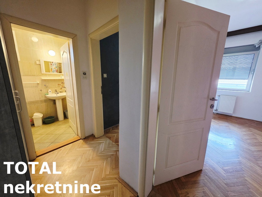 Trosoban stan na prodaju, Železnička Stanica, Novi Sad, 61m², 155.000 €
