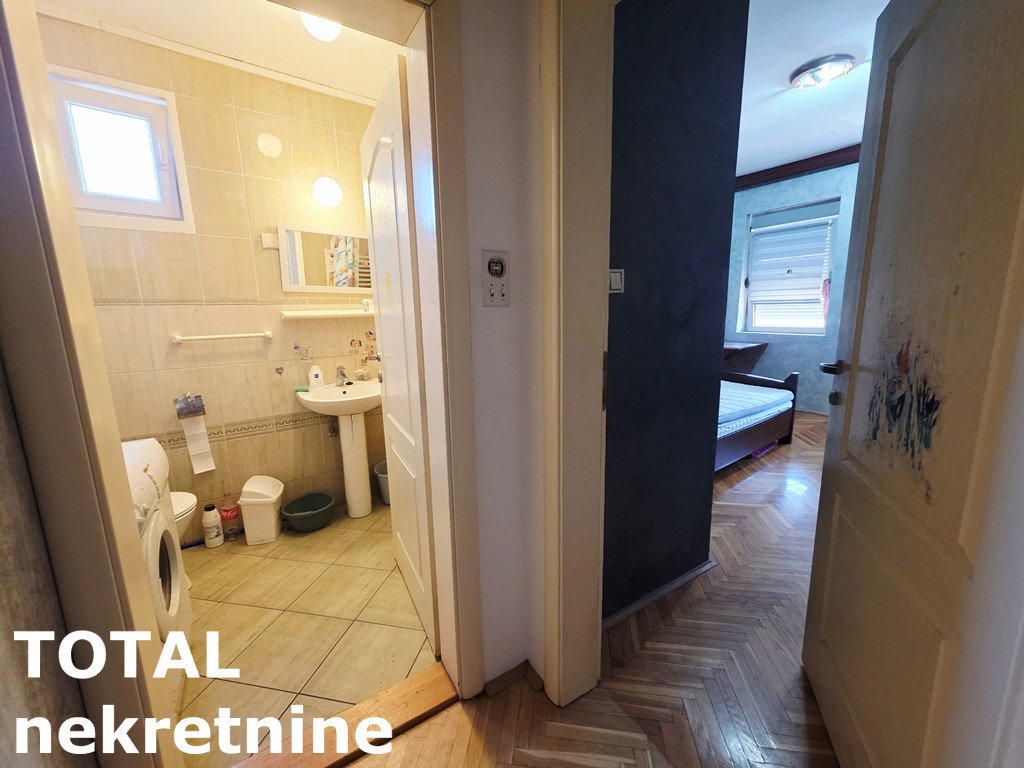 Trosoban stan na prodaju, Železnička Stanica, Novi Sad, 61m², 155.000 €