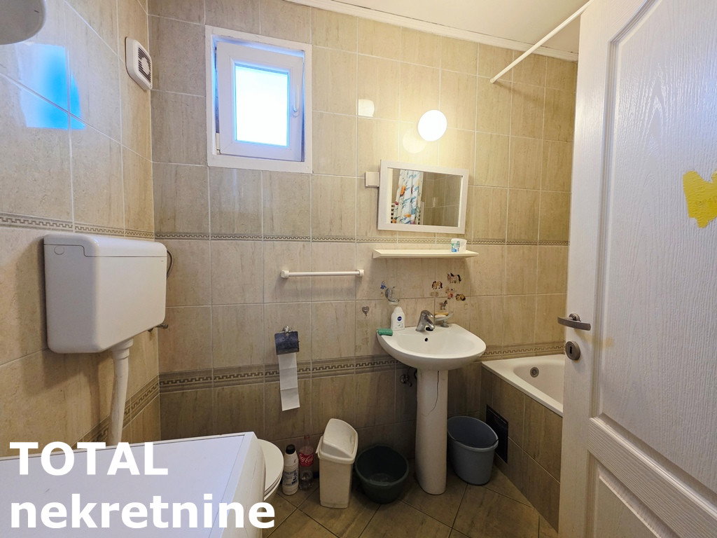 Trosoban stan na prodaju, Železnička Stanica, Novi Sad, 61m², 155.000 €
