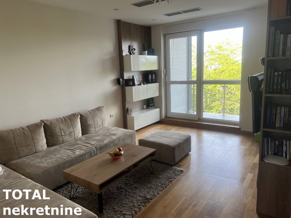 Stan Prodaja Novi Sad  70 m2
