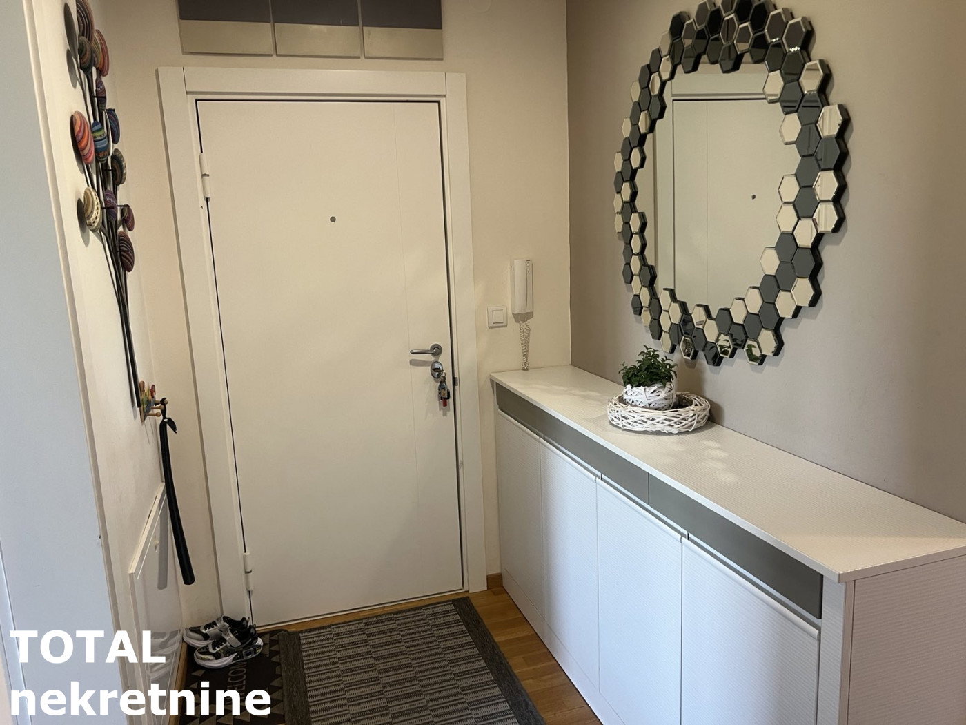 stanovi-3-re-sremska-kamenica-1065781-uul2d Trosoban stan na prodaju, Sremska Kamenica, Novi Sad, 70m², 230.000 €