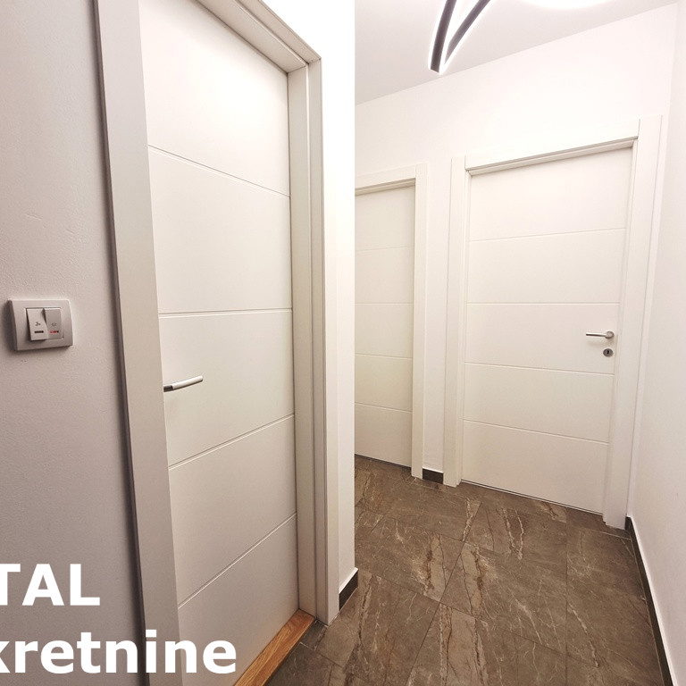 Trosoban stan na prodaju, Tatarsko Brdo, Novi Sad, 58m², 162.000 €