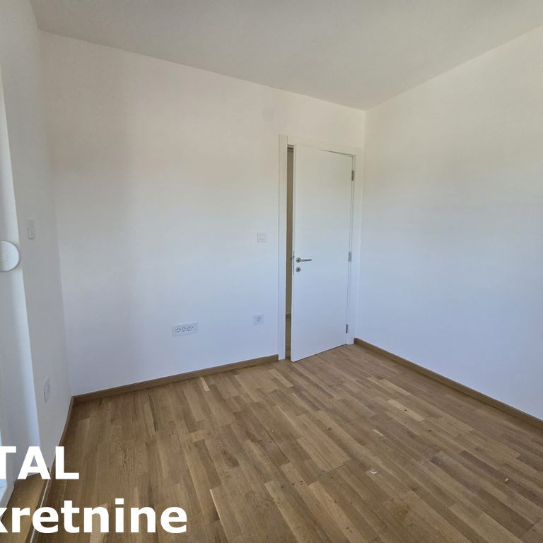 Stan Prodaja Novi Sad  87 m2