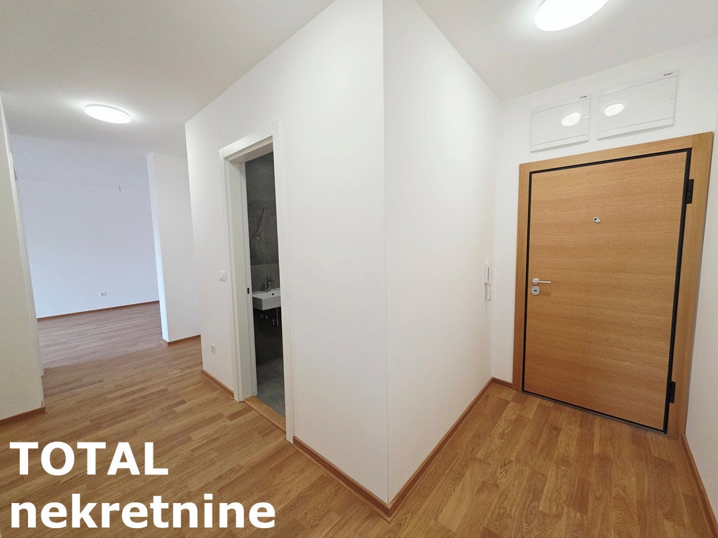 Trosoban stan na prodaju, Telep, Novi Sad, 79m², 216.840 €