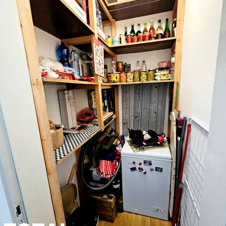 Trosoban stan na prodaju, Železnička Stanica, Novi Sad, 69m², 160.000 €