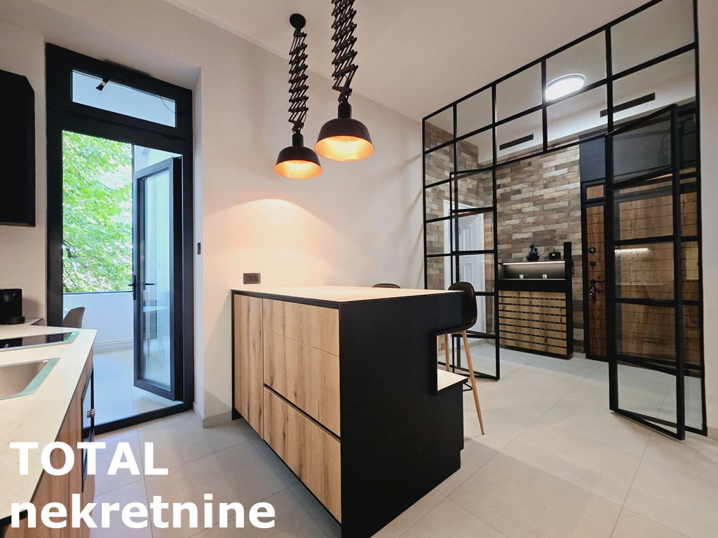 Trosoban stan na prodaju, Centar, Novi Sad, 100m², 340.000 €
