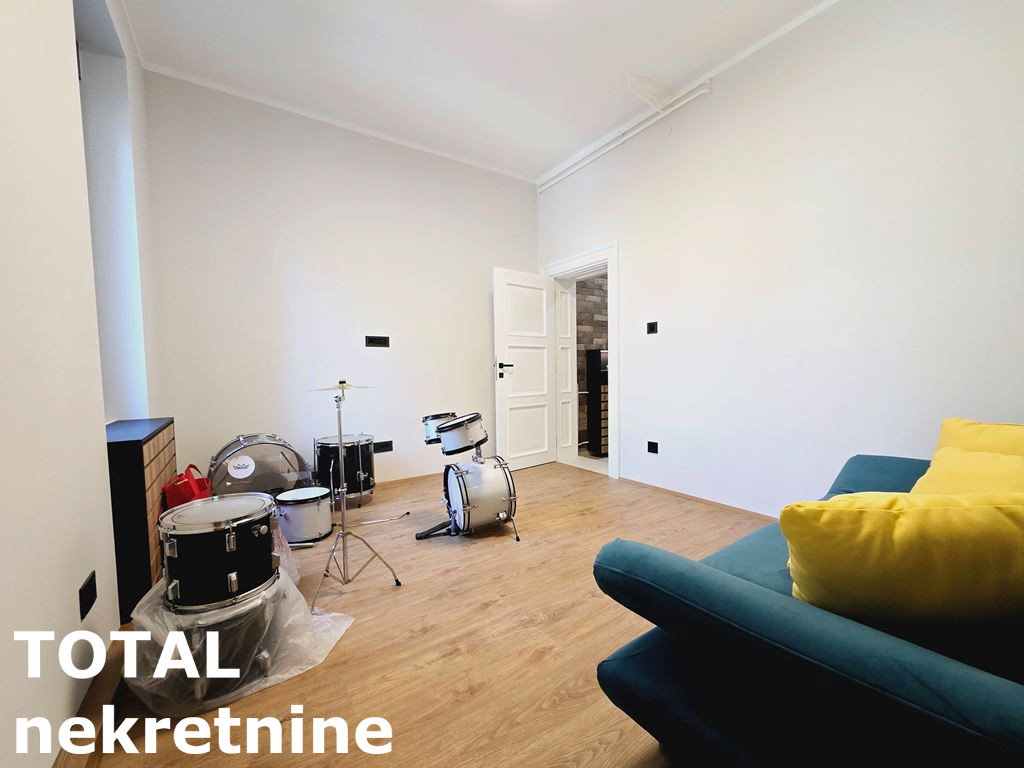 stanovi-3-sa-centar-1062232-xijxd Trosoban stan na prodaju, Centar, Novi Sad, 100m², 340.000 €