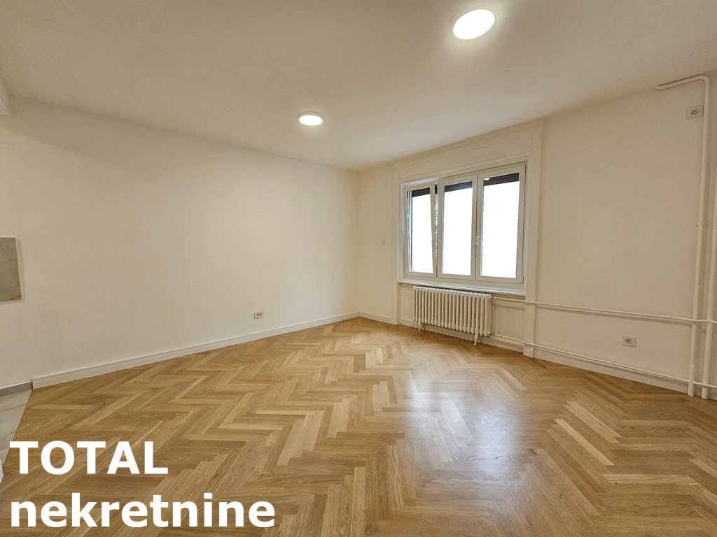 stanovi-3-sa-centar-1063504-bjdjx Trosoban stan na prodaju, Centar, Novi Sad, 85m², 293.250 €
