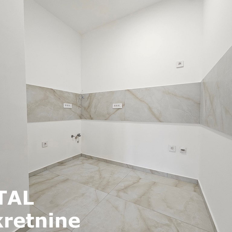 Trosoban stan na prodaju, Centar, Novi Sad, 85m², 293.250 €