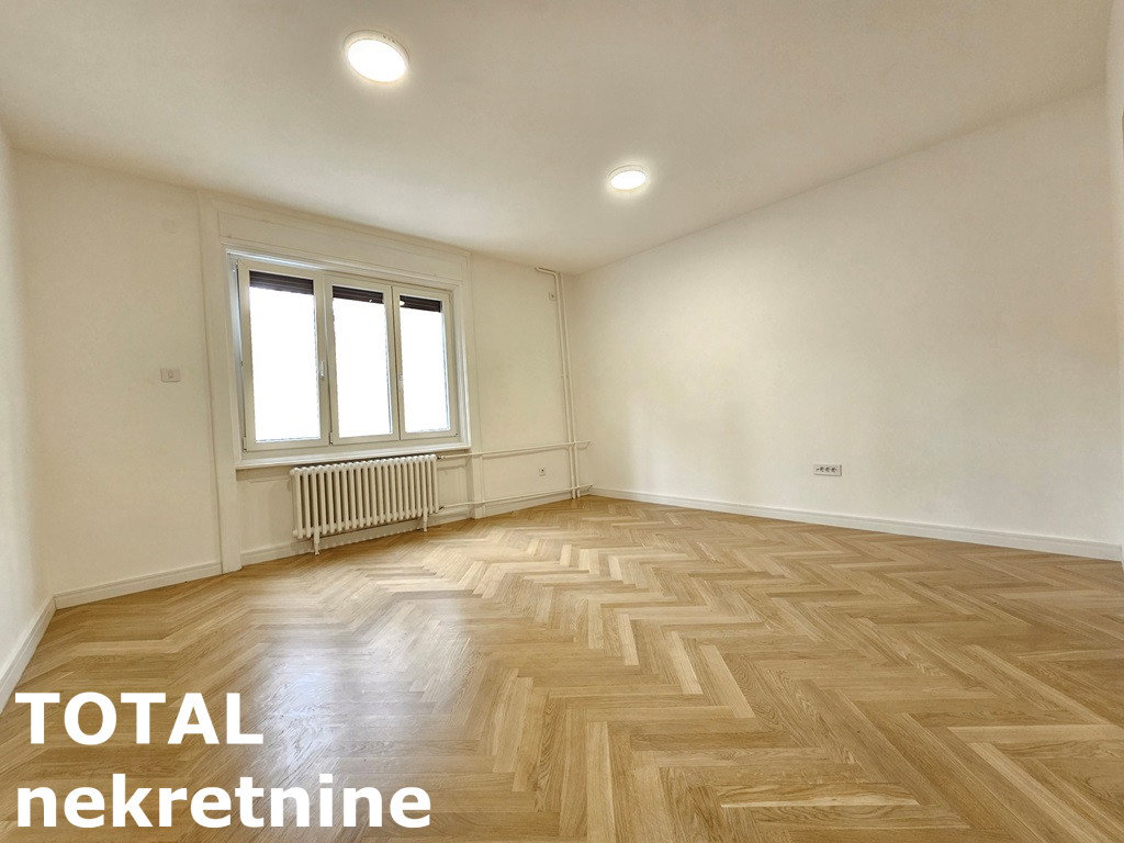 stanovi-3-sa-centar-1063504-ysxye Trosoban stan na prodaju, Centar, Novi Sad, 85m², 293.250 €