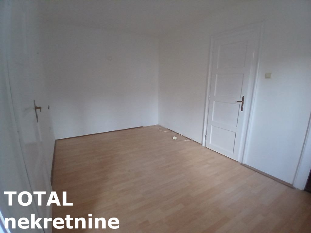 Stan Prodaja Novi Sad  77 m2