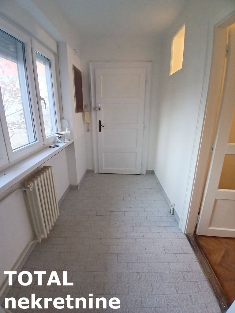 Stan Prodaja Novi Sad  77 m2