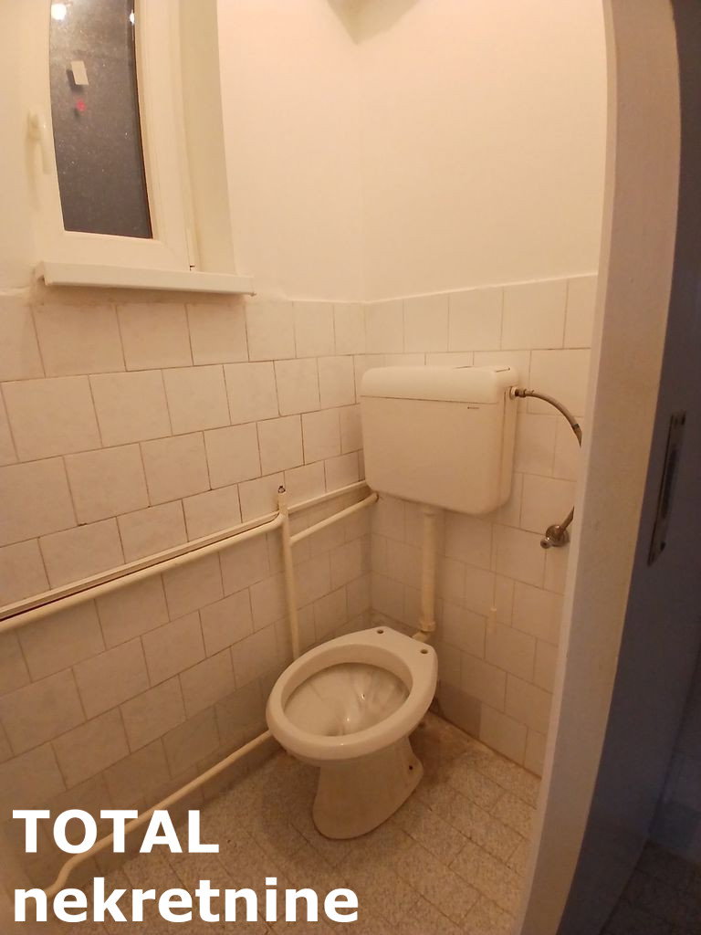 Trosoban stan na prodaju, Centar, Novi Sad, 77m², 215.600 €