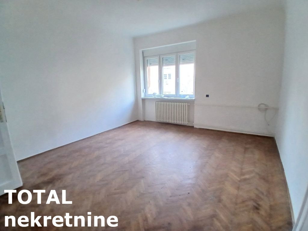 Stan Prodaja Novi Sad  77 m2