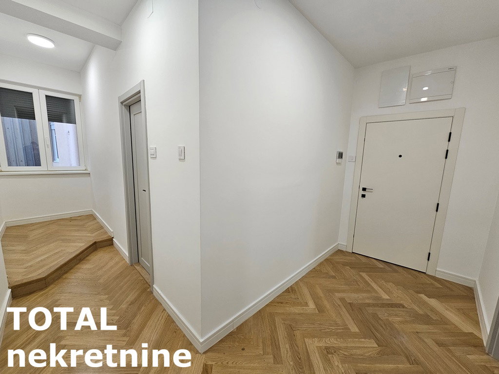 stanovi-3-vp-centar-1063502-2k6wi Trosoban stan na prodaju, Centar, Novi Sad, 75m², 258.750 €