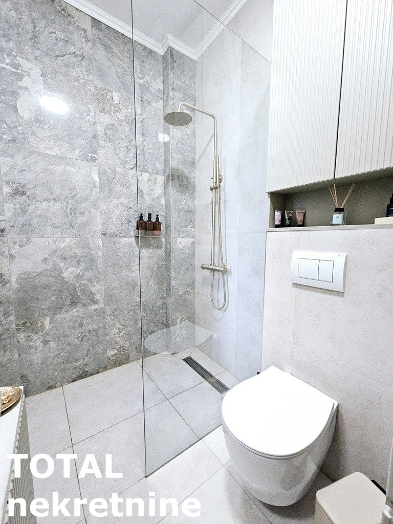 stanovi-3-vp-centar-1064131-megjf Trosoban stan na prodaju, Centar, Novi Sad, 78m², 230.000 €