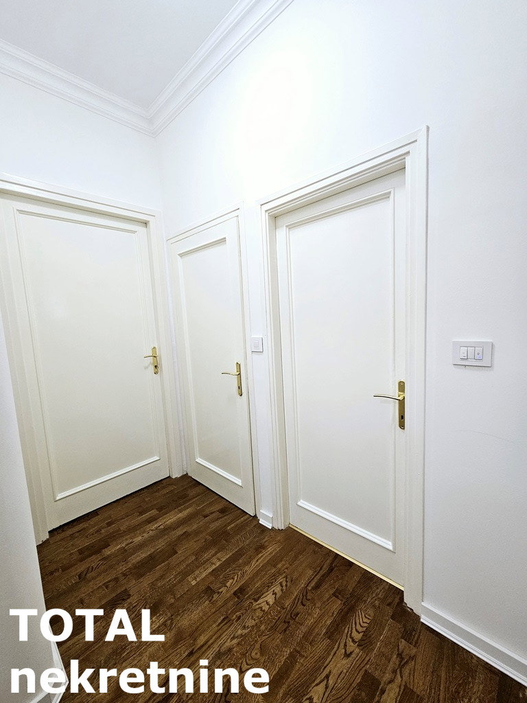 stanovi-3-vp-centar-1064131-n0v0z Trosoban stan na prodaju, Centar, Novi Sad, 78m², 230.000 €