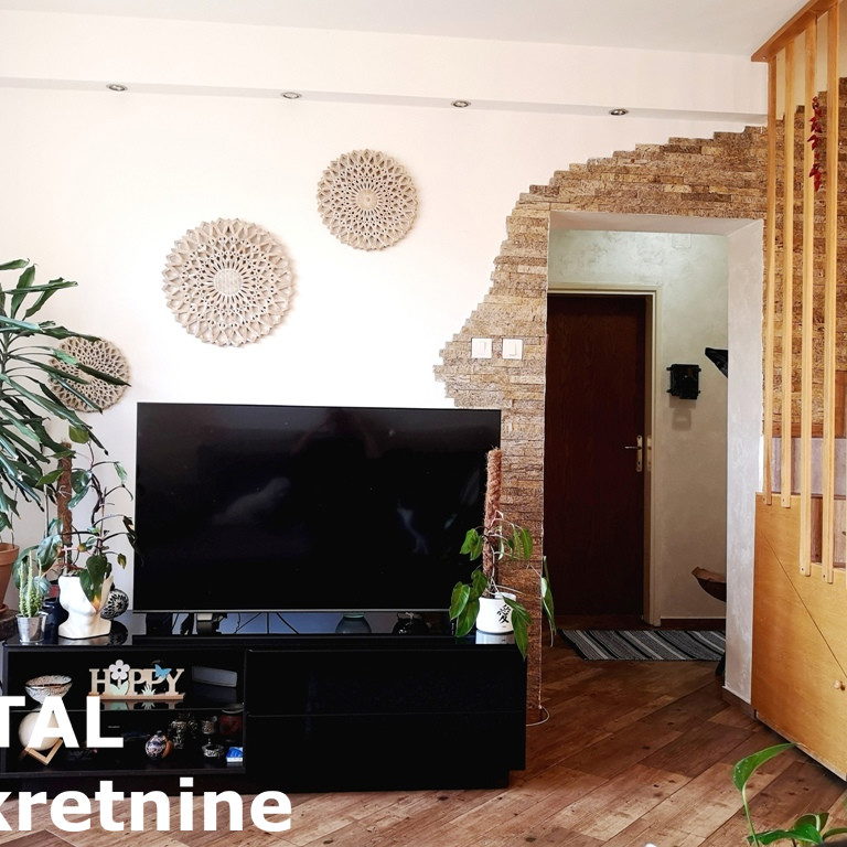 Stan Prodaja Novi Sad  90 m2