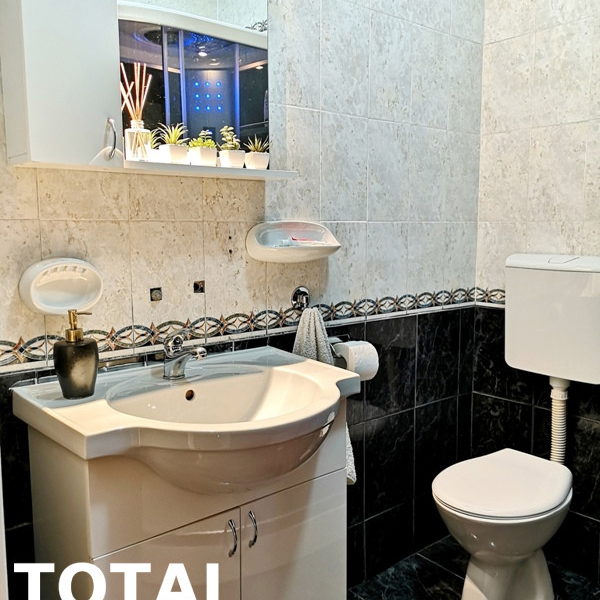 Četvoroiposoban stan na prodaju, Subotički Bulevar, Novi Sad, 90m², 185.000 €