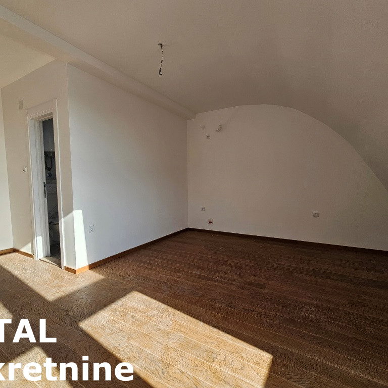 Stan Prodaja Novi Sad  208 m2