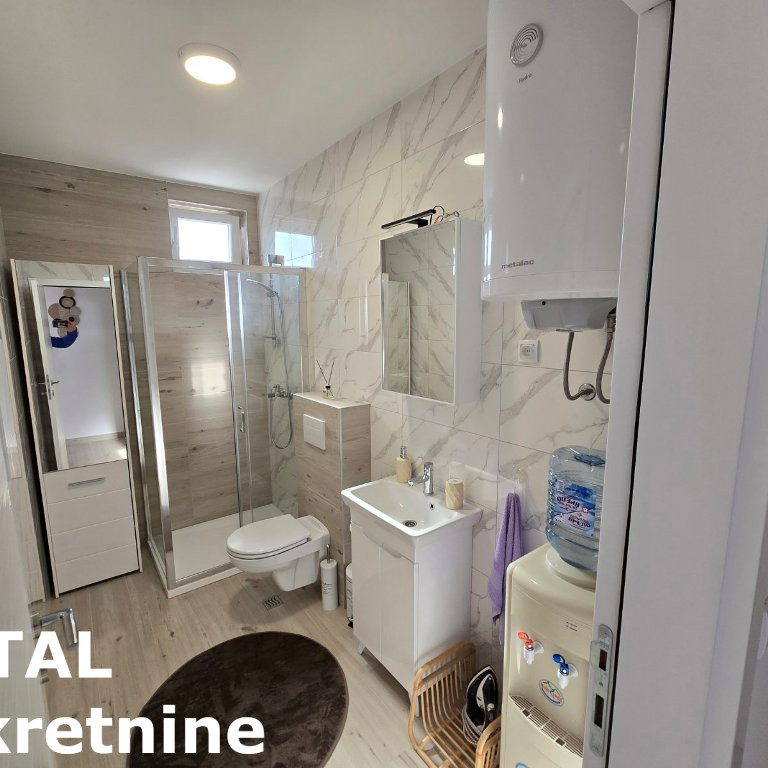 Četvoroiposoban stan na prodaju, Adice, Novi Sad, 88m², 199.000 €
