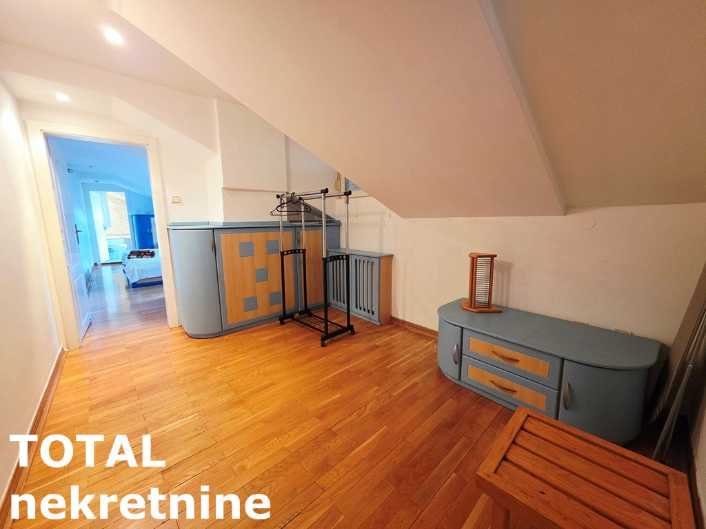 Četvoroiposoban stan na prodaju, Bulevar, Novi Sad, 145m², 246.500 €