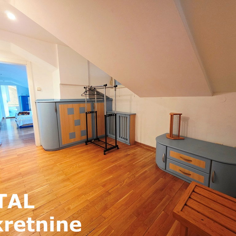 Četvoroiposoban stan na prodaju, Bulevar, Novi Sad, 145m², 246.500 €